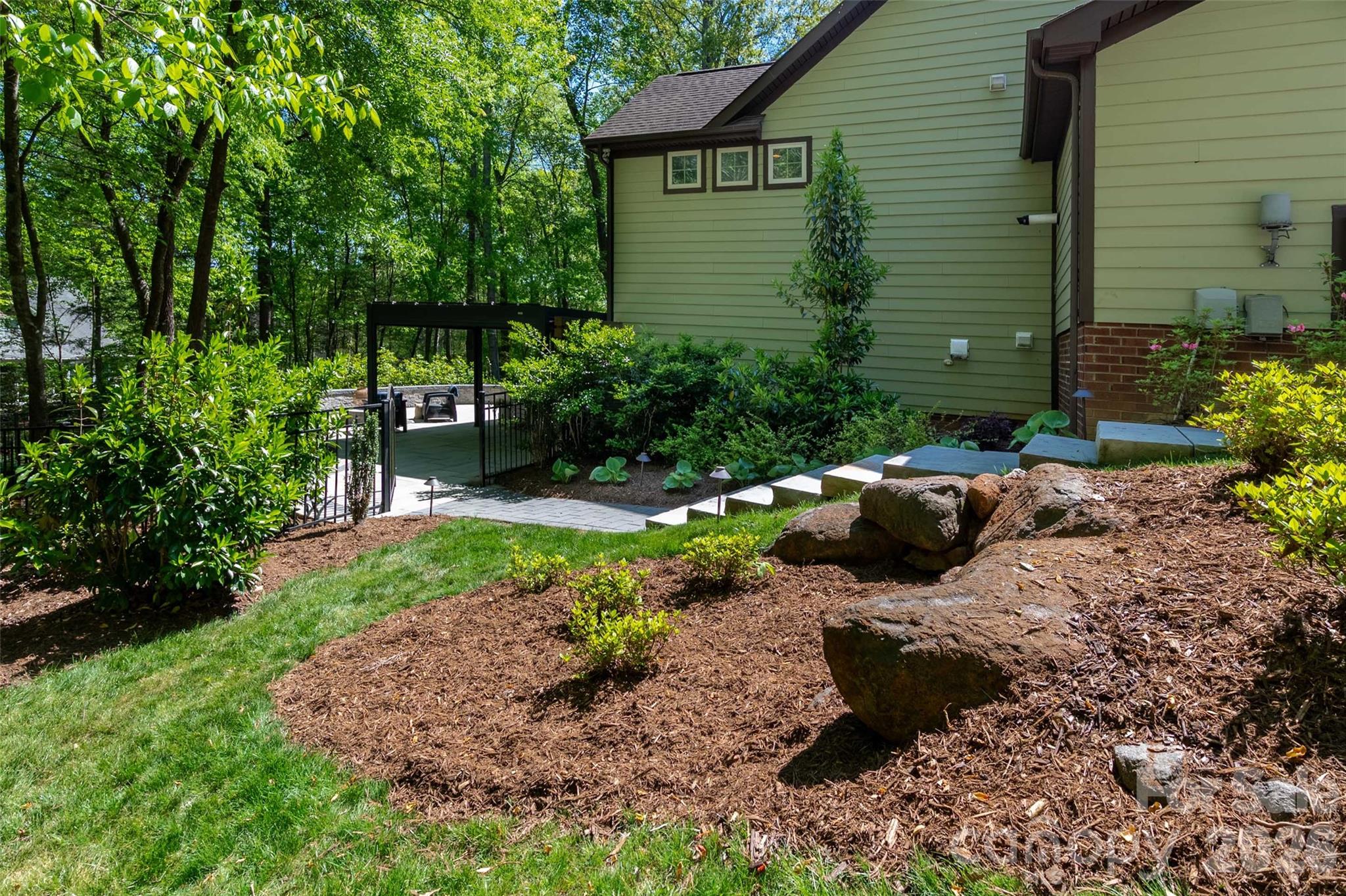 11428 Scarlet Tanager Drive Charlotte NC 28278
