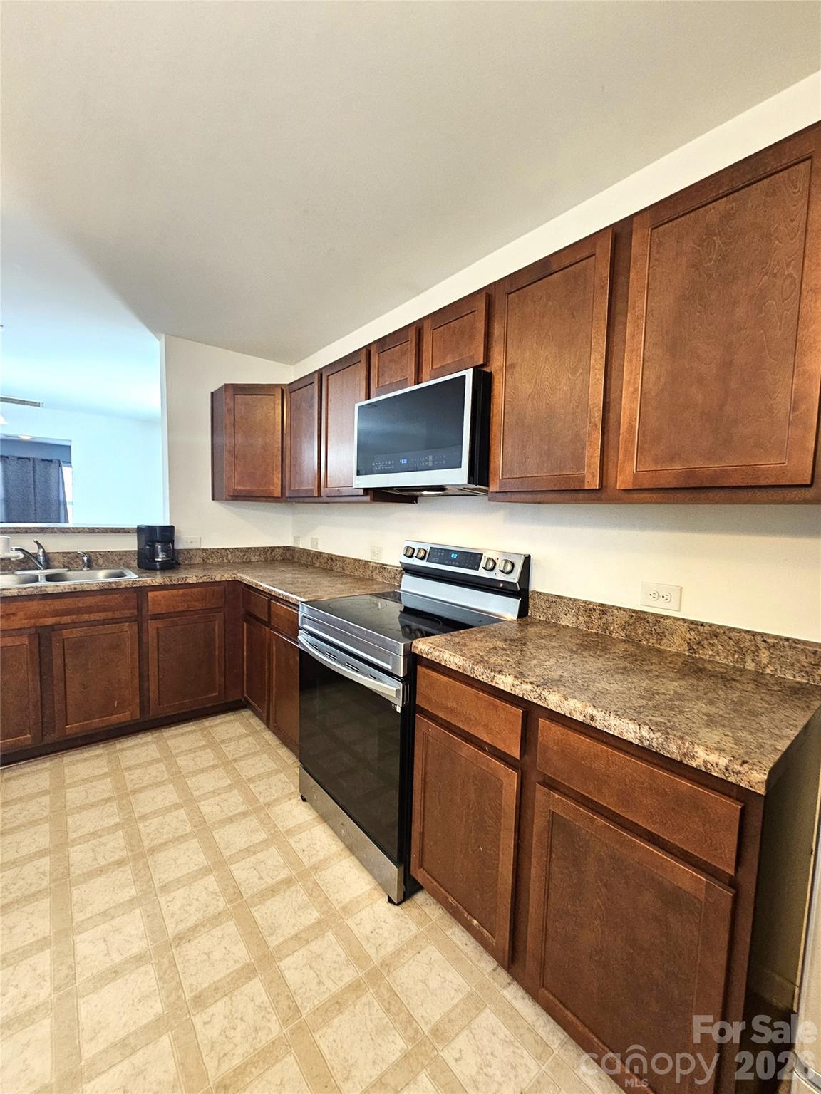 10703 Derryrush Drive Charlotte NC 28213