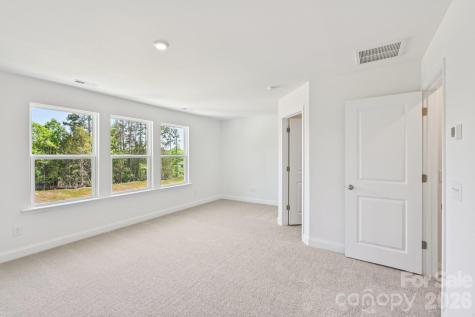 7647 Ethora Way Charlotte NC 28216