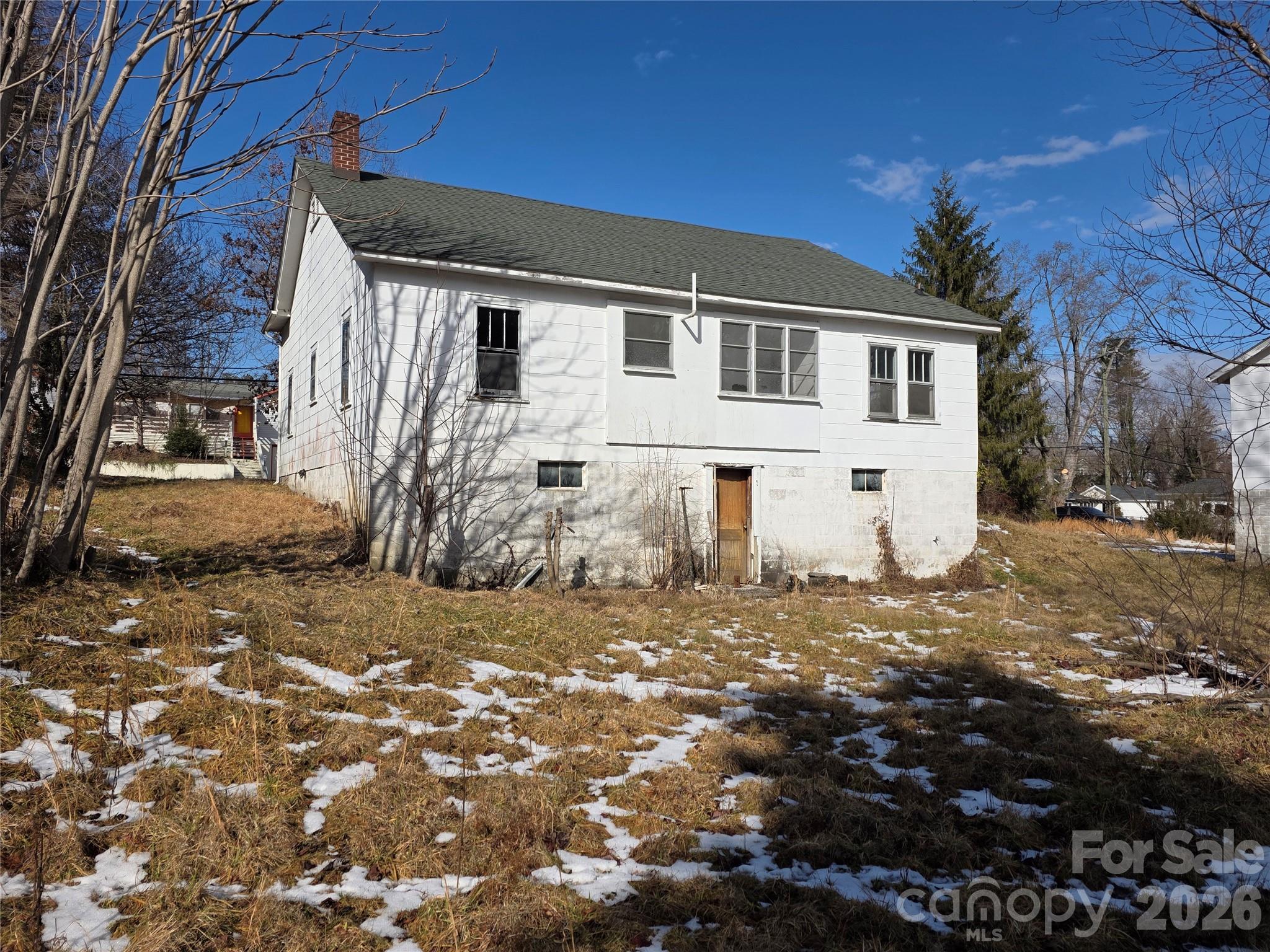 522 1st Avenue W Hendersonville NC 28739