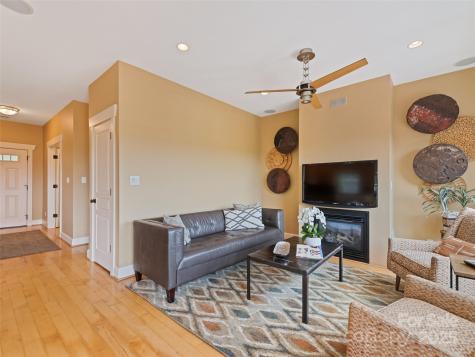 32 Grandview Drive Asheville NC 28806