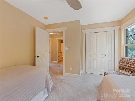 32 Grandview Drive Asheville NC 28806