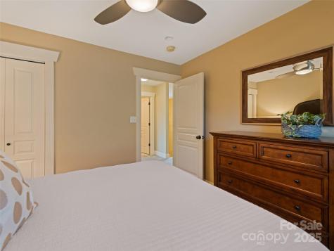 32 Grandview Drive Asheville NC 28806