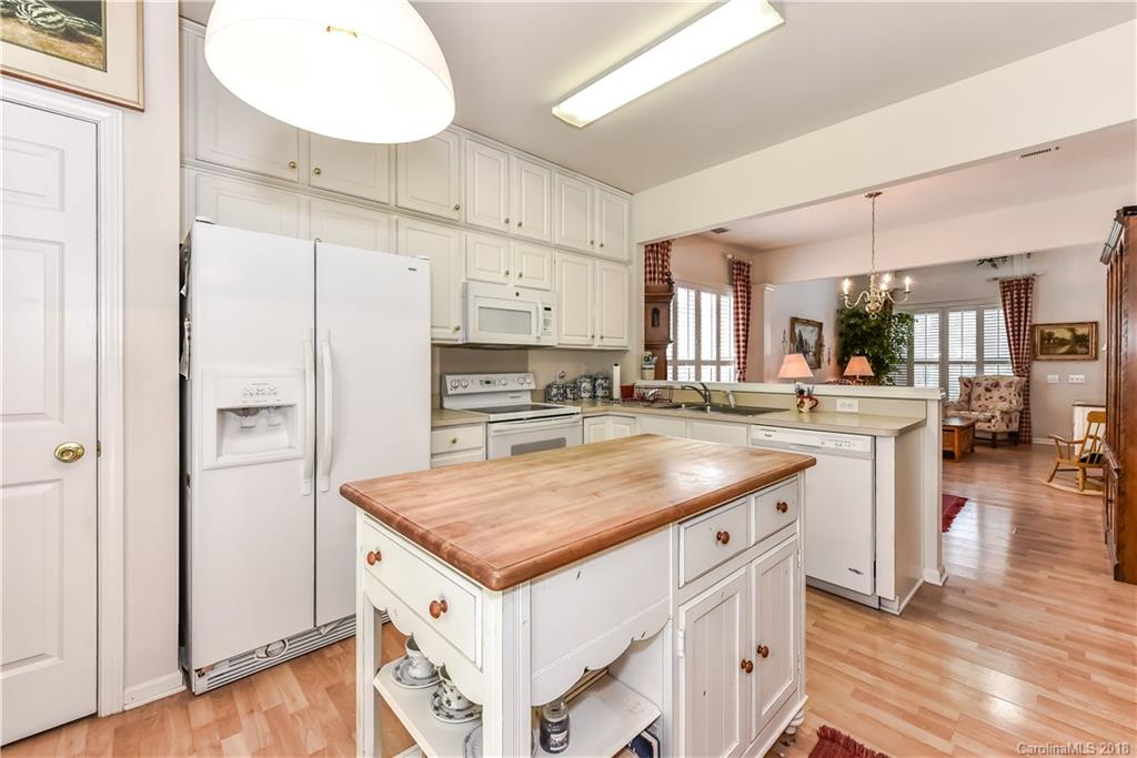 2019 Mckenzie Creek Drive Charlotte NC 28270