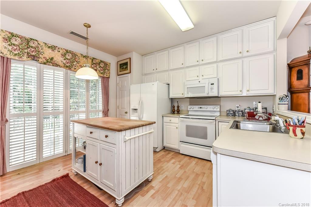 2019 Mckenzie Creek Drive Charlotte NC 28270