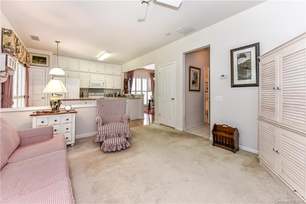 2019 Mckenzie Creek Drive Charlotte NC 28270