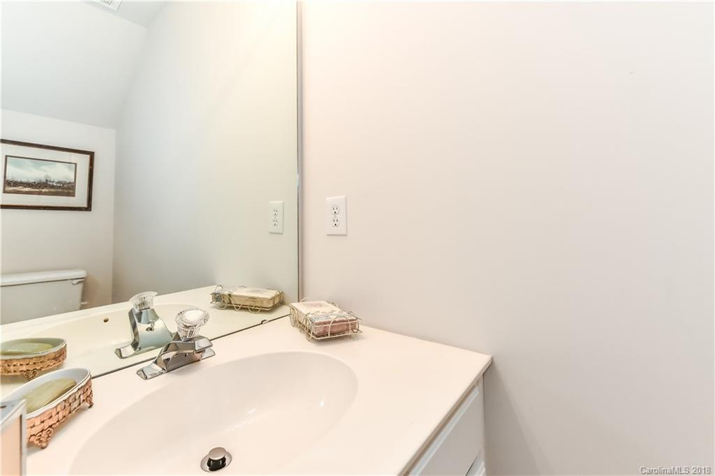 2019 Mckenzie Creek Drive Charlotte NC 28270