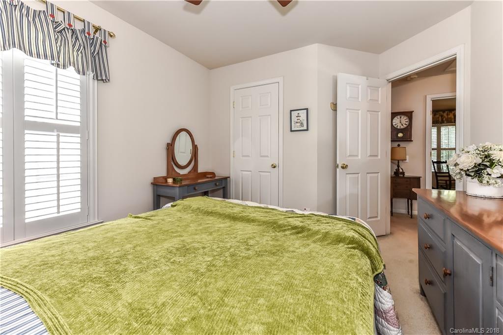 2019 Mckenzie Creek Drive Charlotte NC 28270