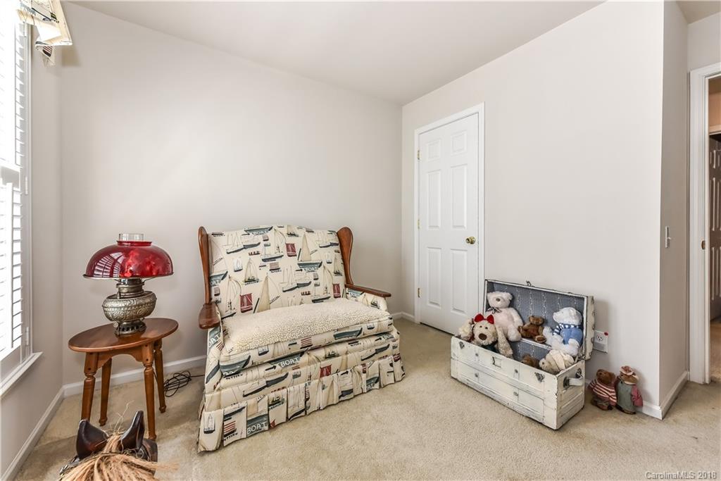 2019 Mckenzie Creek Drive Charlotte NC 28270