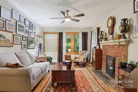 68 1/2 Nevada Avenue Asheville NC 28806