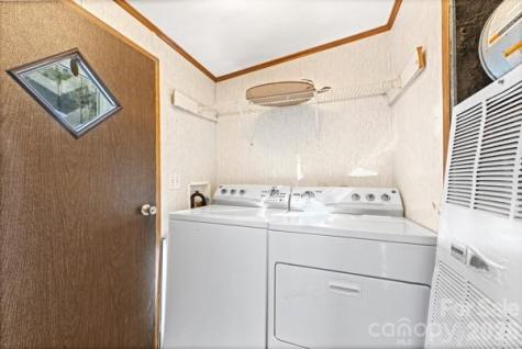 111 Oxford Lane Blowing Rock NC 28605