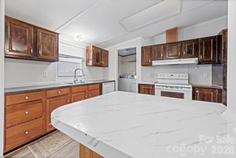 111 Oxford Lane Blowing Rock NC 28605