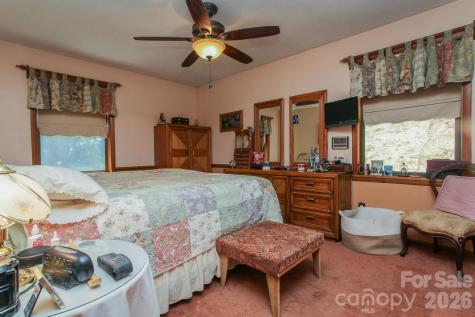 146 W Stecoah Heights Robbinsville NC 28771