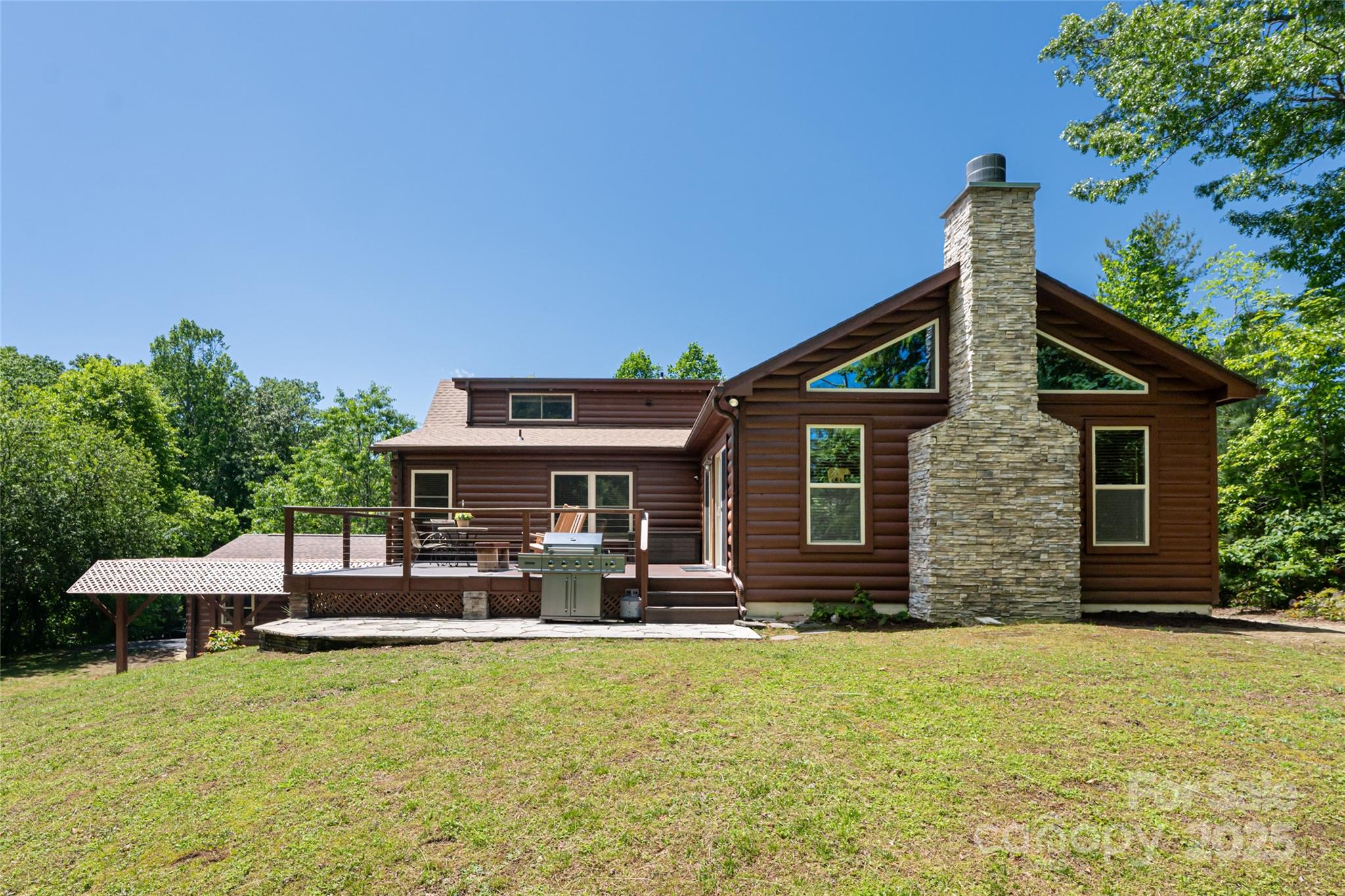 2117 Deep Woods Drive Hendersonville NC 28739