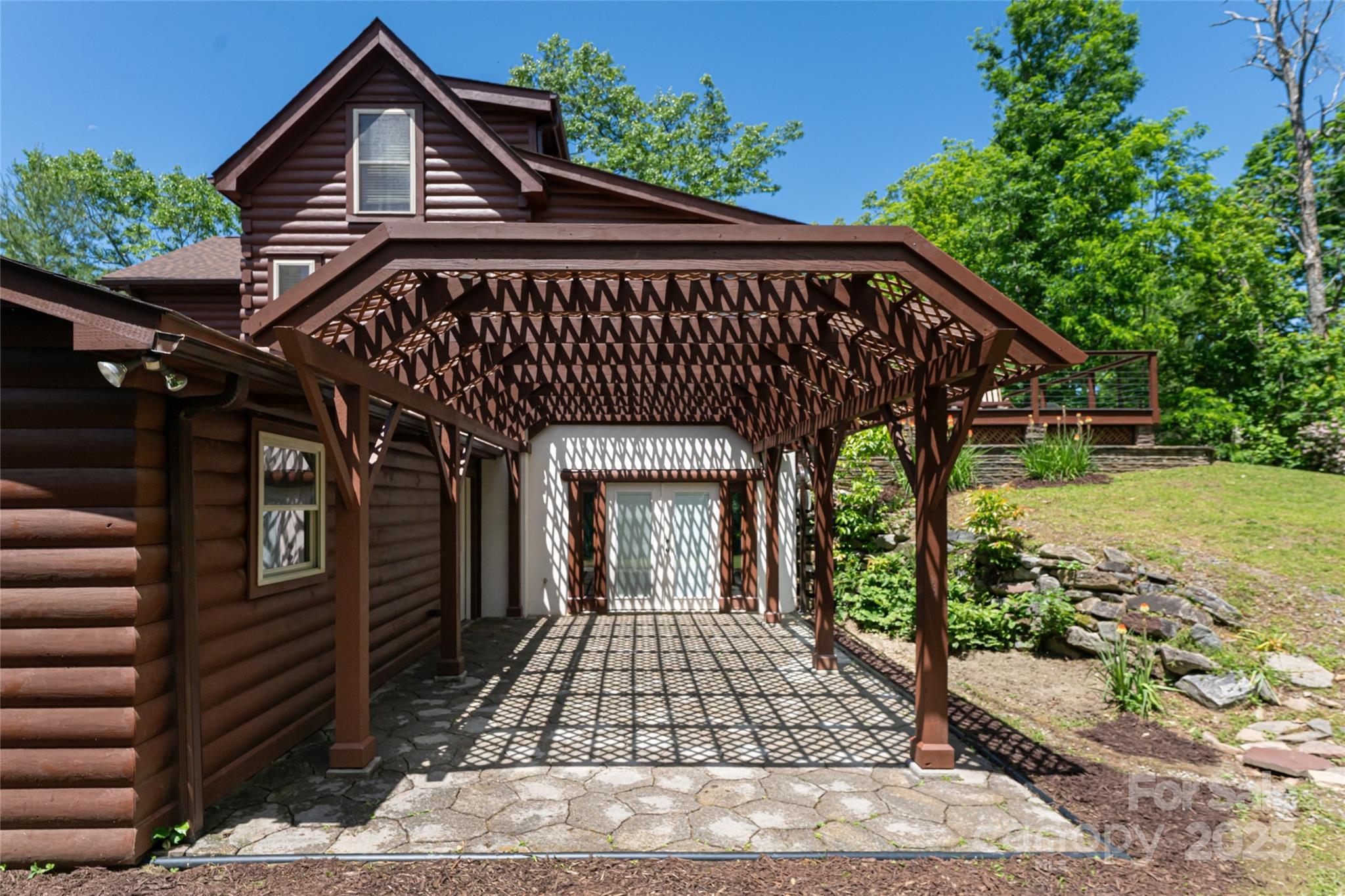 2117 Deep Woods Drive Hendersonville NC 28739