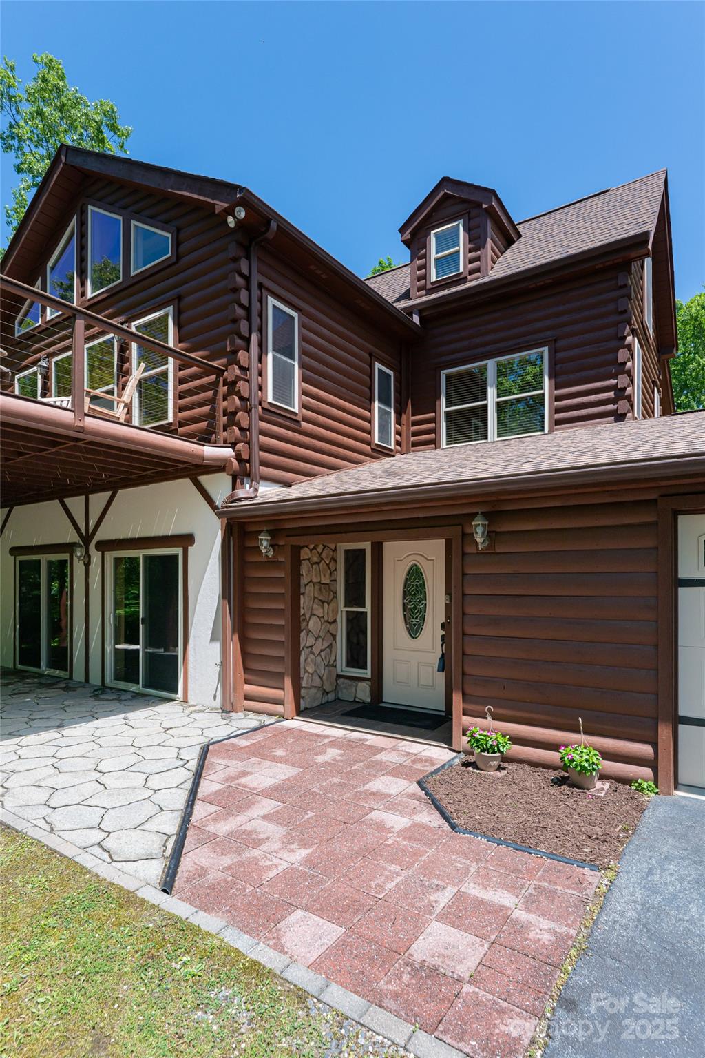 2117 Deep Woods Drive Hendersonville NC 28739