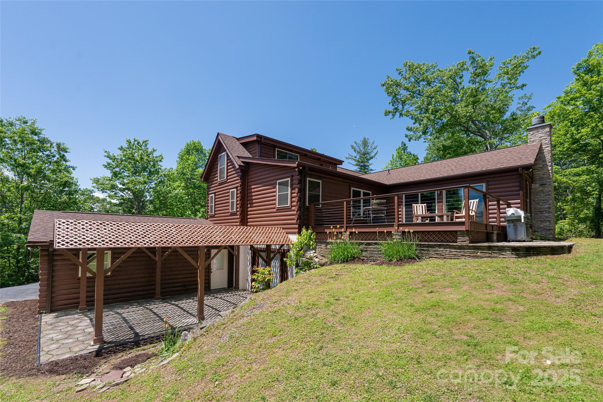 2117 Deep Woods Drive Hendersonville NC 28739