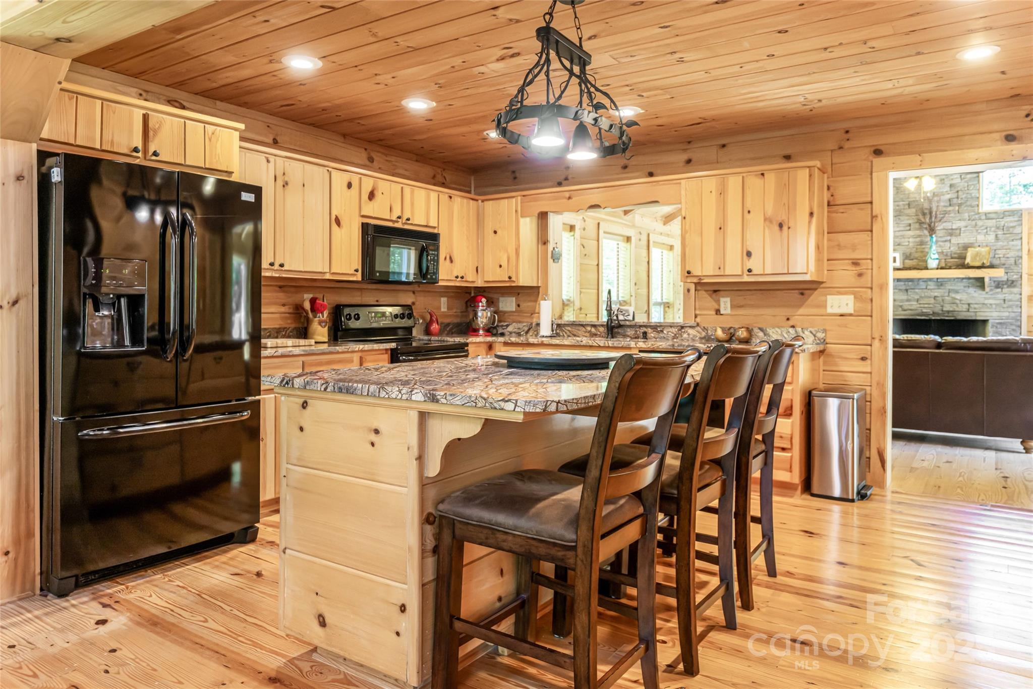 2117 Deep Woods Drive Hendersonville NC 28739