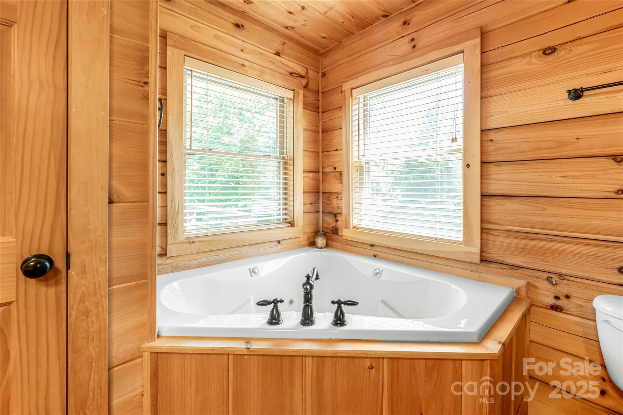 2117 Deep Woods Drive Hendersonville NC 28739