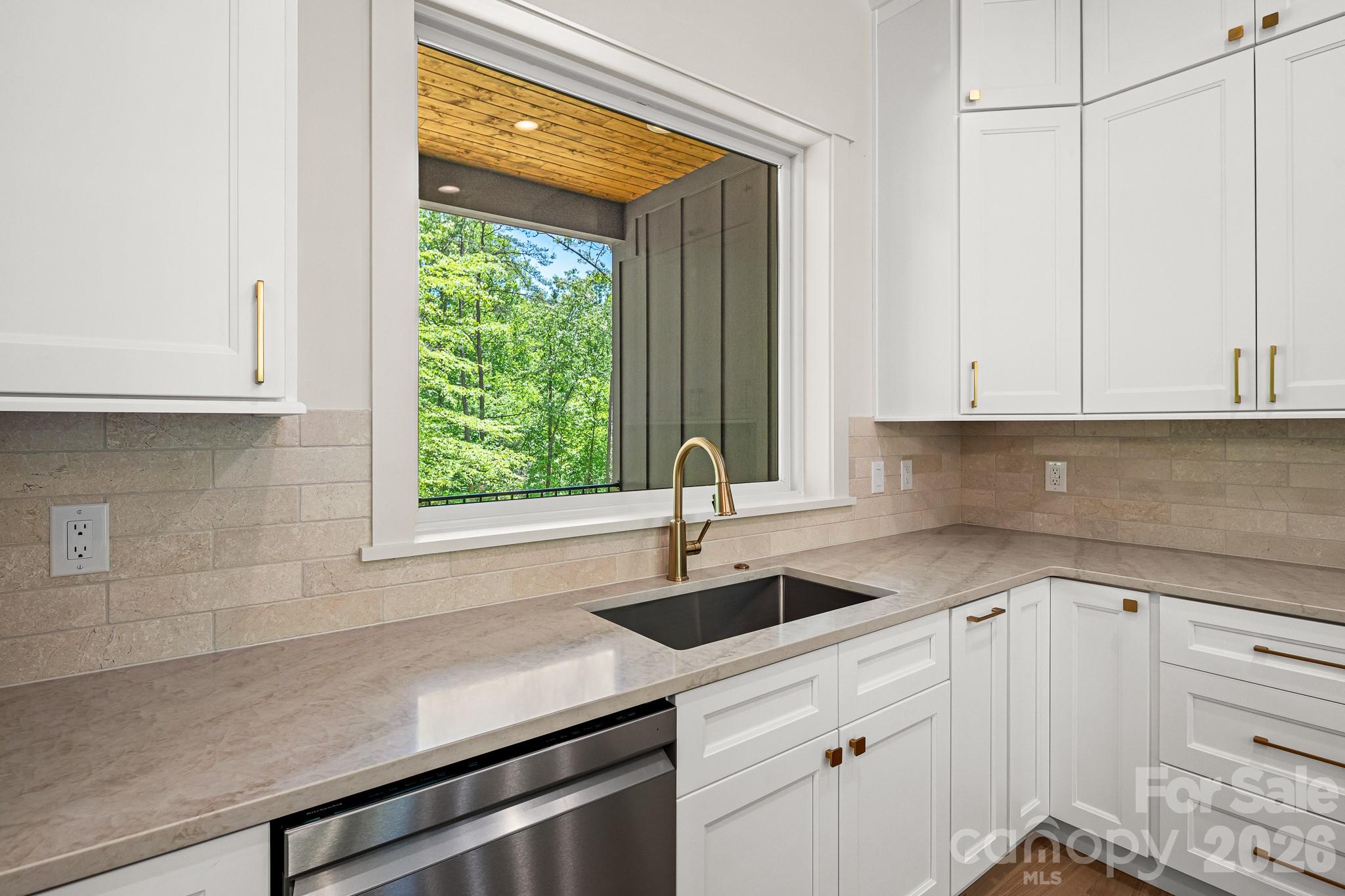 164 Reserve Way Etowah NC 28792