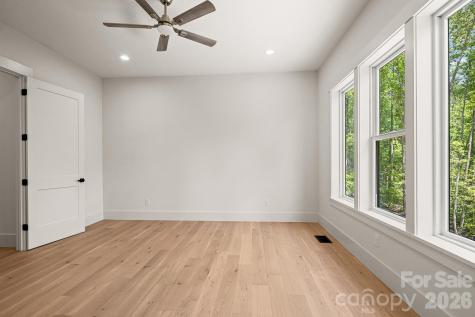 164 Reserve Way Hendersonville NC 28792