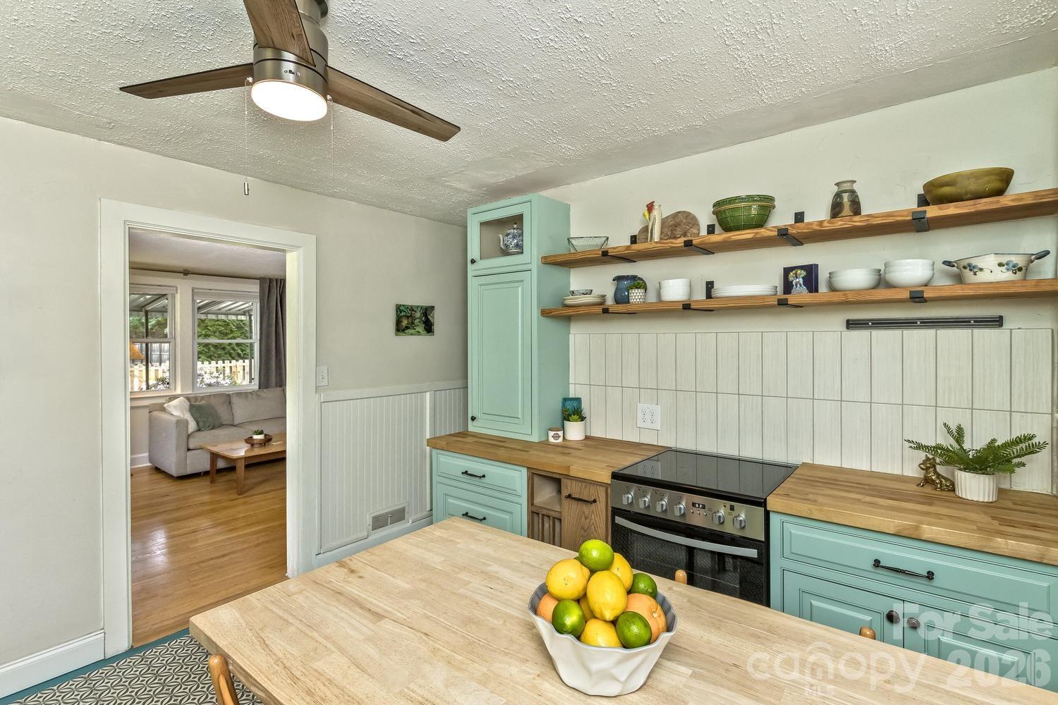 163 Arthur Road Asheville NC 28806