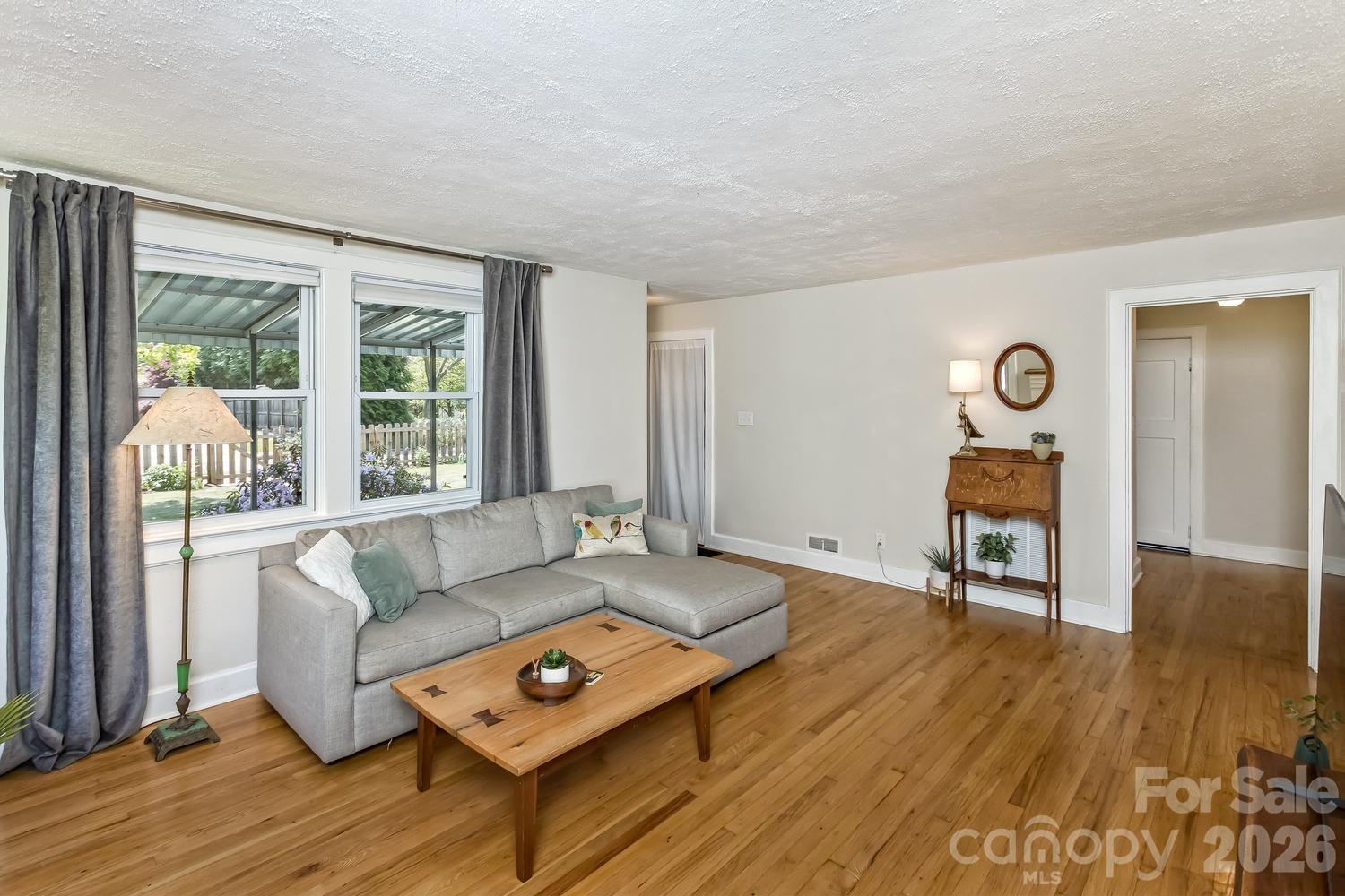 163 Arthur Road Asheville NC 28806