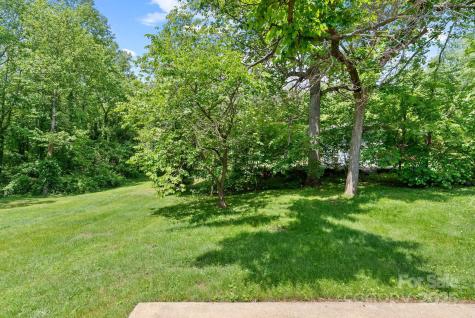 12 Springwood Drive Asheville NC 28805