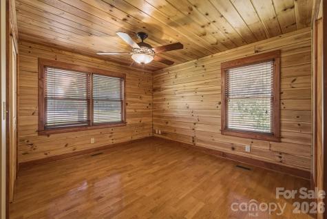 732 Grandview Peaks Drive Nebo NC 28761