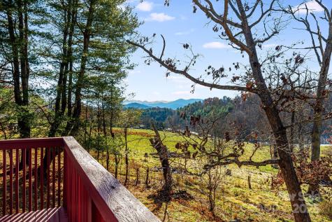92 Parkway View Road Mars Hill NC 28754