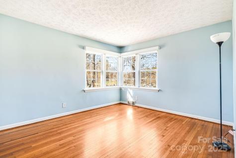 92 Parkway View Road Mars Hill NC 28754