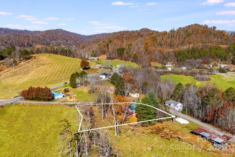 92 Parkway View Road Mars Hill NC 28754