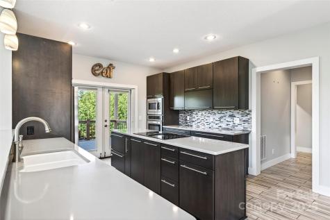 4 Stars Forever Drive Black Mountain NC 28711