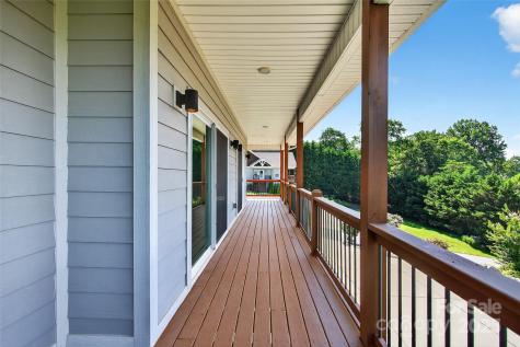 4 Stars Forever Drive Black Mountain NC 28711