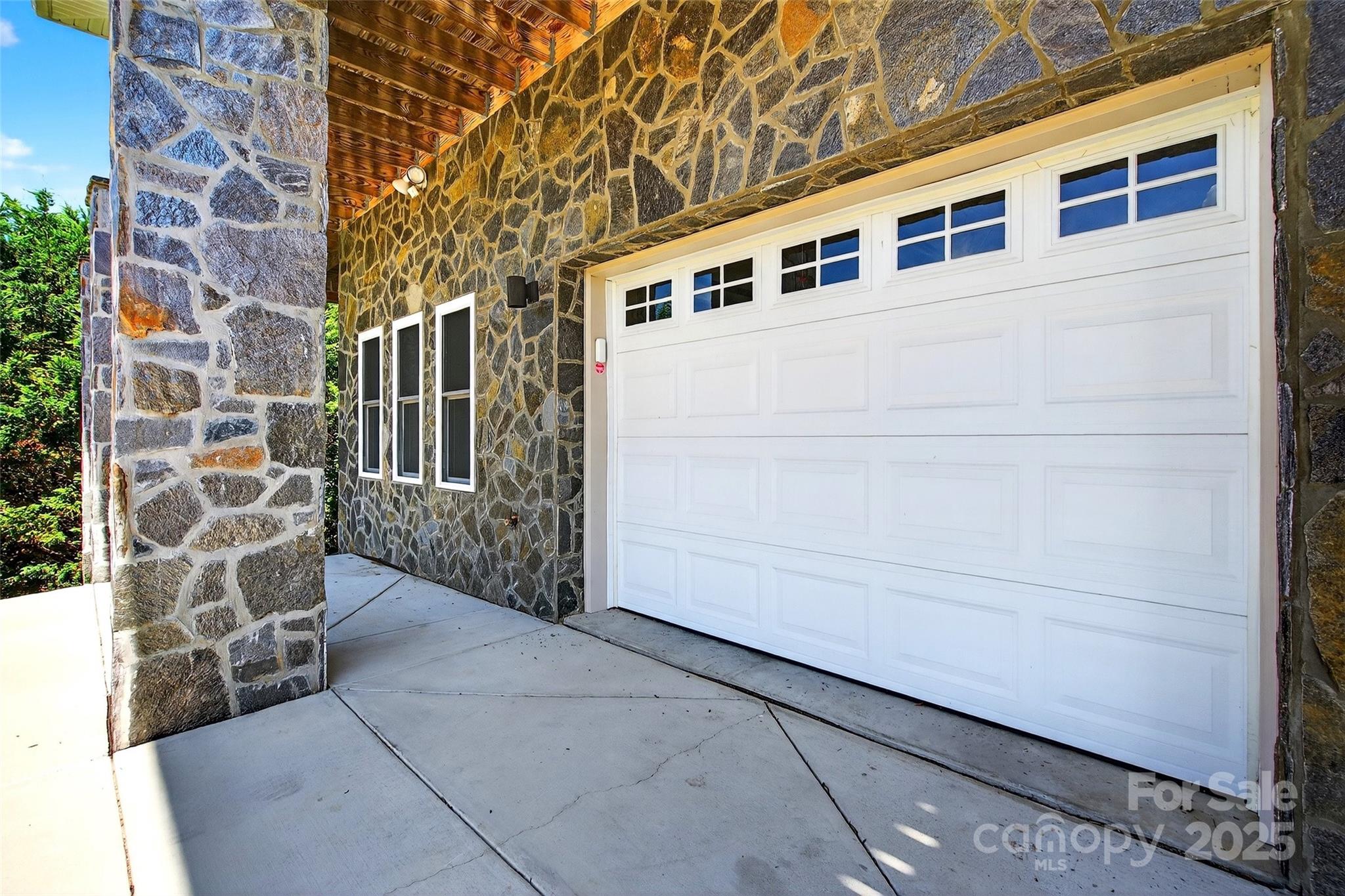 4 Stars Forever Drive Black Mountain NC 28711