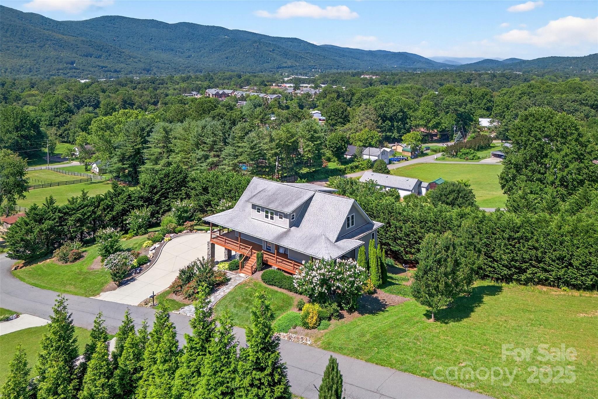 4 Stars Forever Drive Black Mountain NC 28711