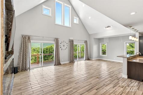 4 Stars Forever Drive Black Mountain NC 28711