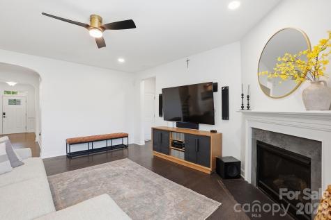 17504 Austins Creek Drive Charlotte NC 28278