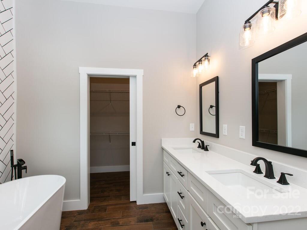 4 Coleman Boundary Road Barnardsville NC 28709