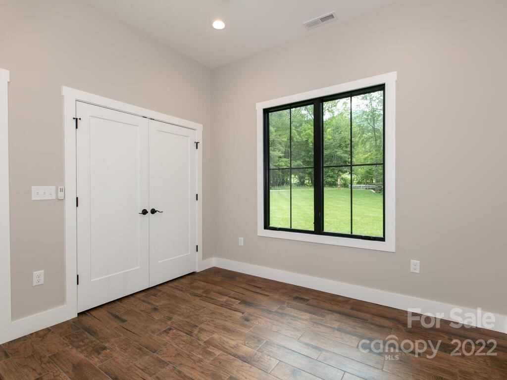4 Coleman Boundary Road Barnardsville NC 28709