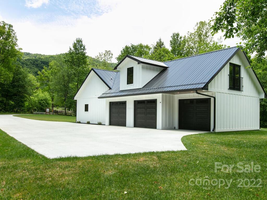 4 Coleman Boundary Road Barnardsville NC 28709