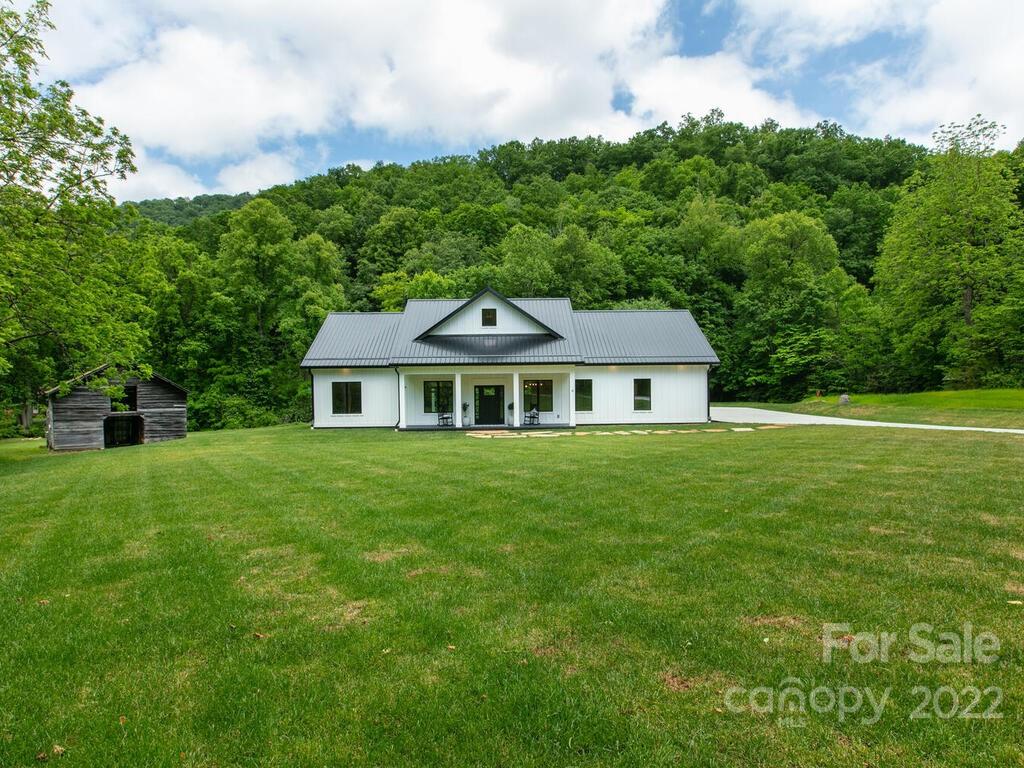 4 Coleman Boundary Road Barnardsville NC 28709