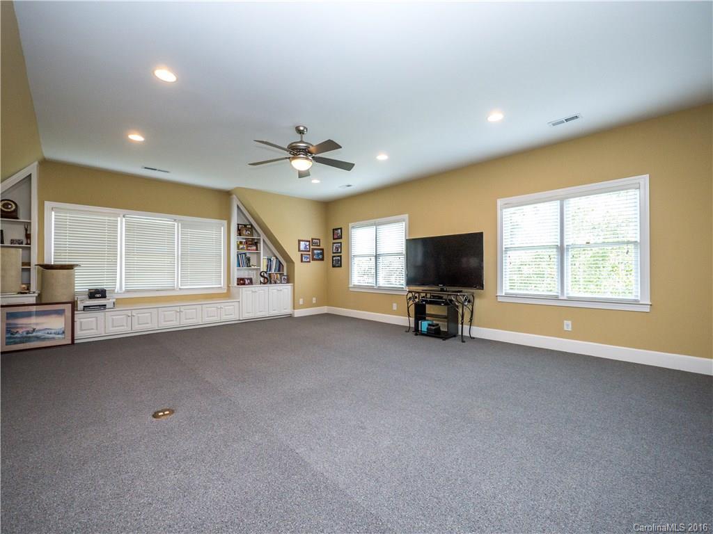 8339 Greencastle Drive Charlotte NC 28210