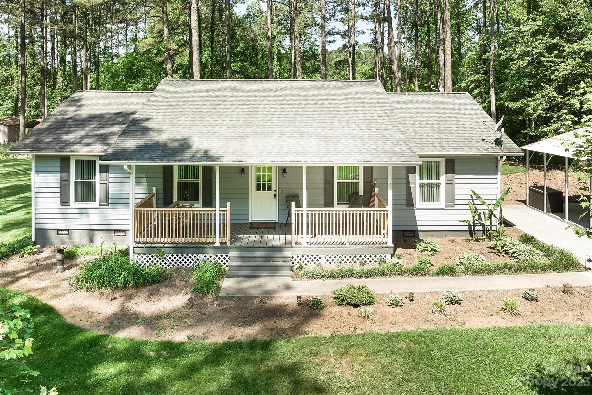 134 Log Cabin Road Statesville NC 28677