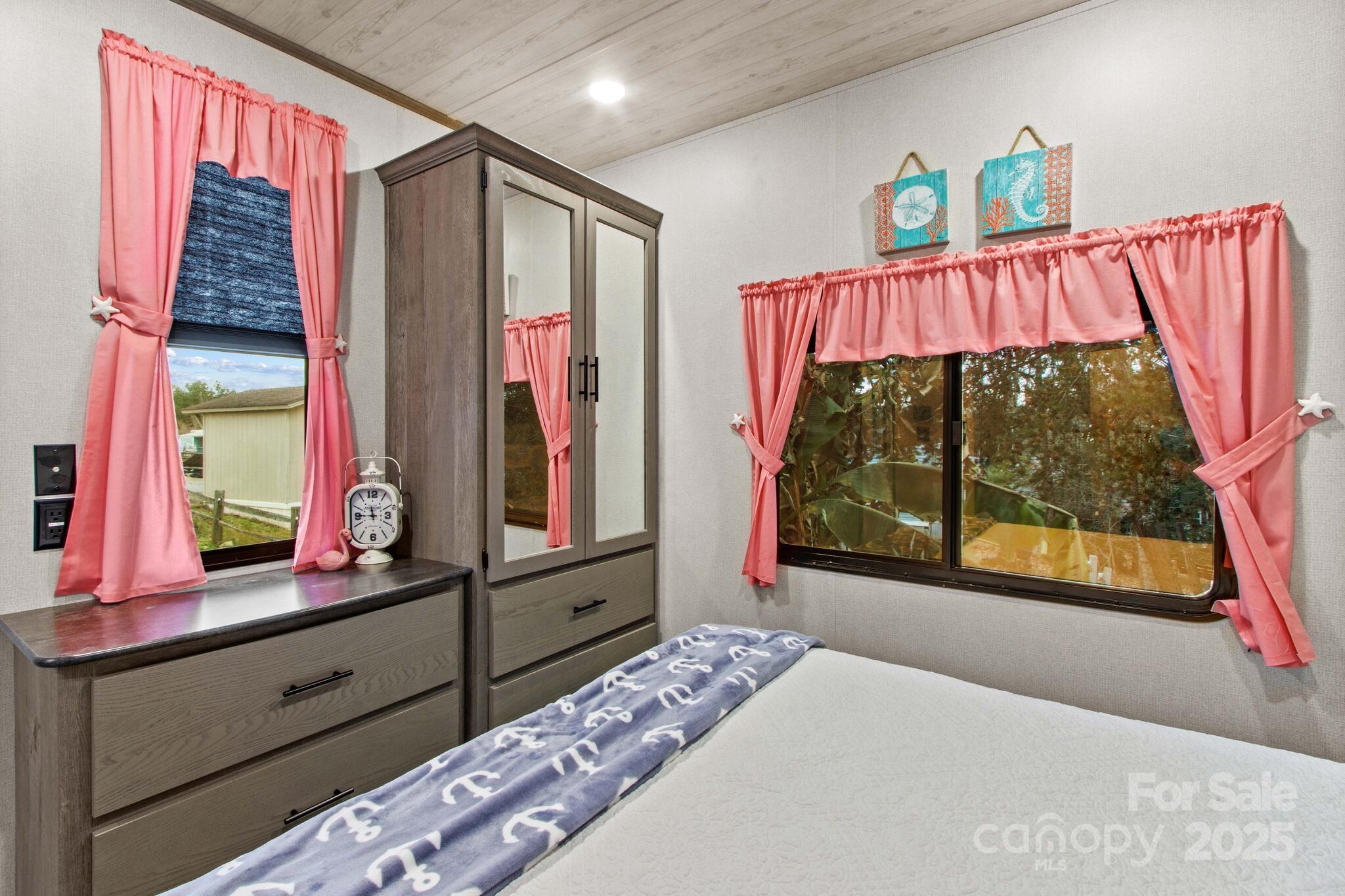 103 S Cardinal Drive New London NC 28127