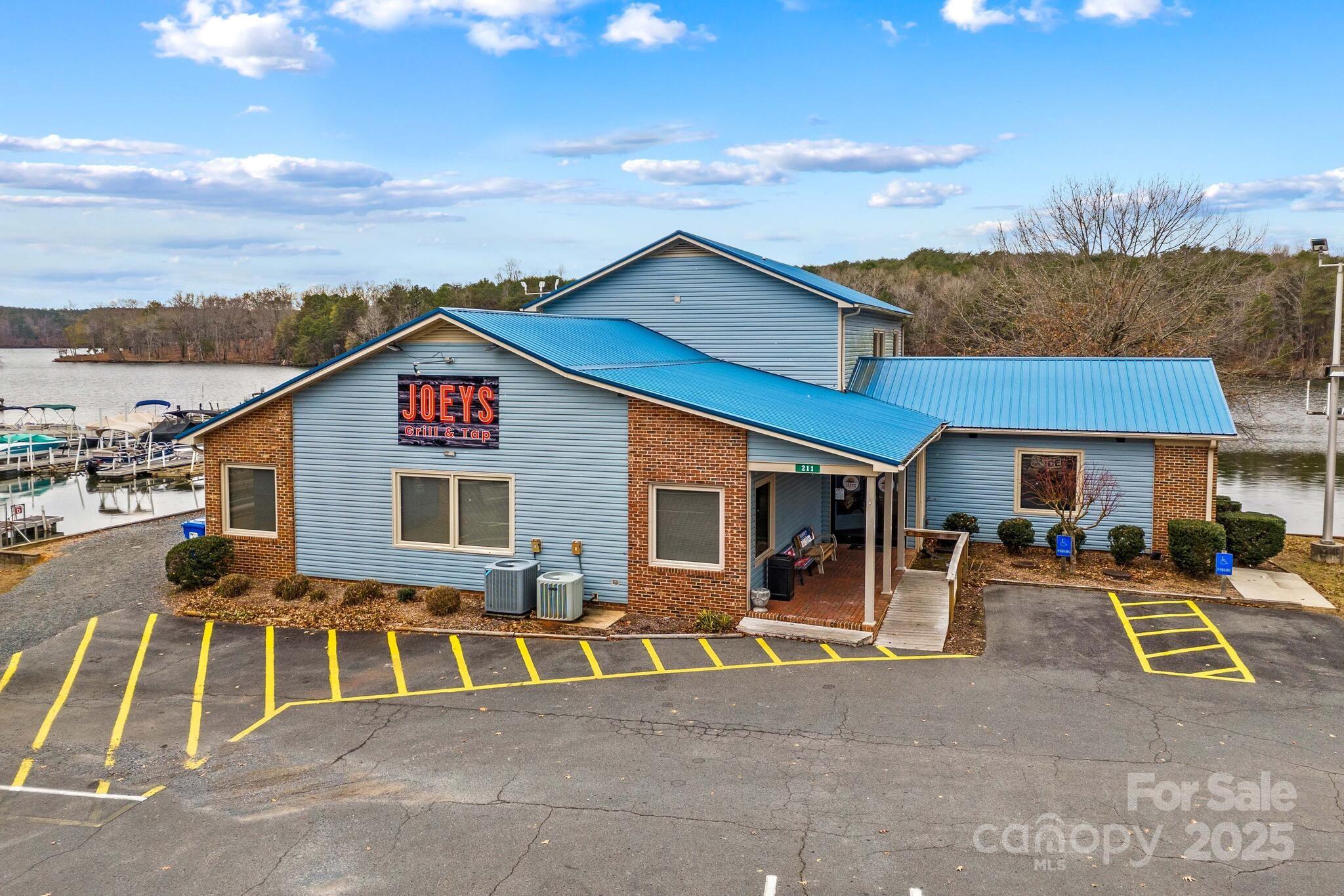 103 S Cardinal Drive New London NC 28127