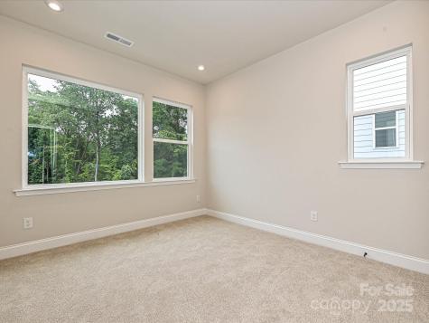 8034 Cedarsmith Court Charlotte NC 28217