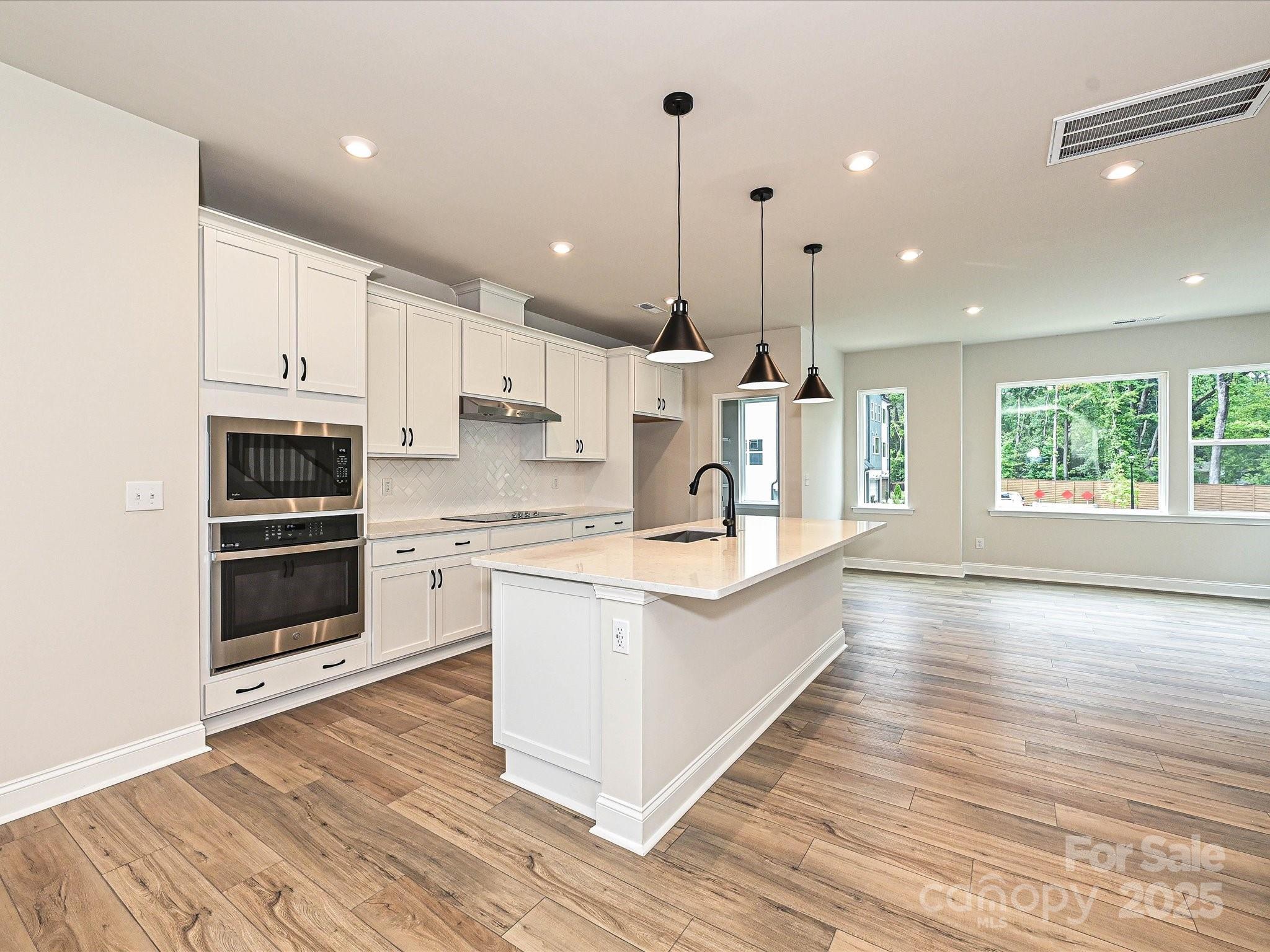 8034 Cedarsmith Court Charlotte NC 28217