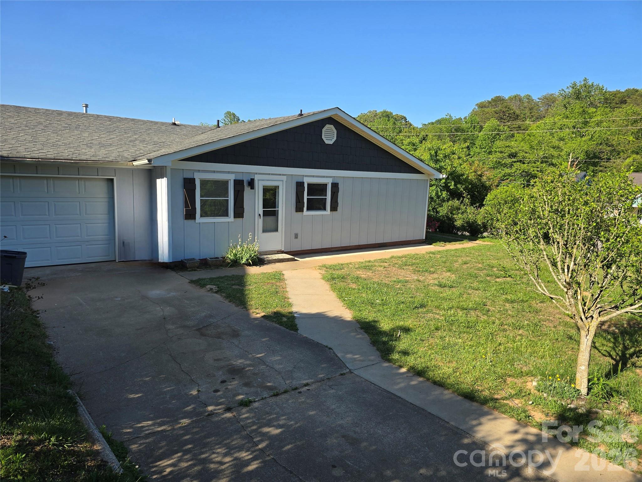 20 Mount Carmel Drive Asheville NC 28806