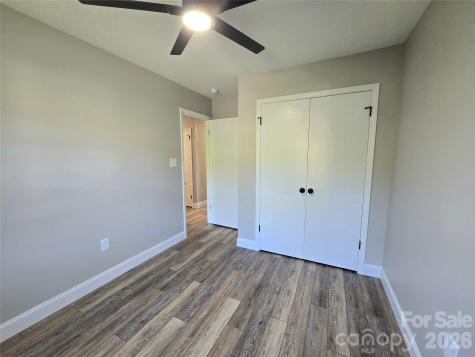 20 Mount Carmel Drive Asheville NC 28806